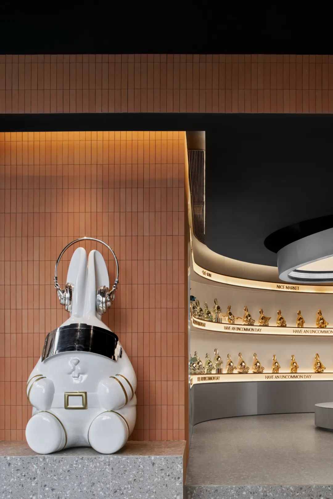 202311031443239832323