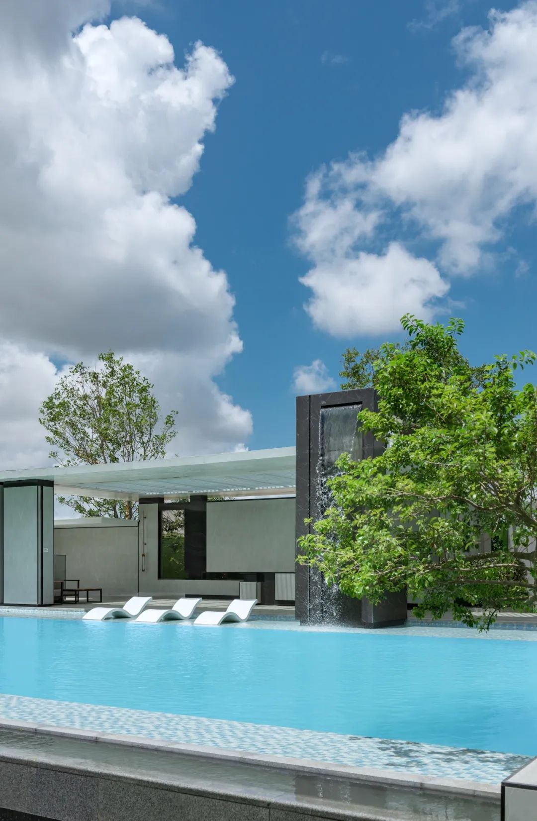 202312251741219080635