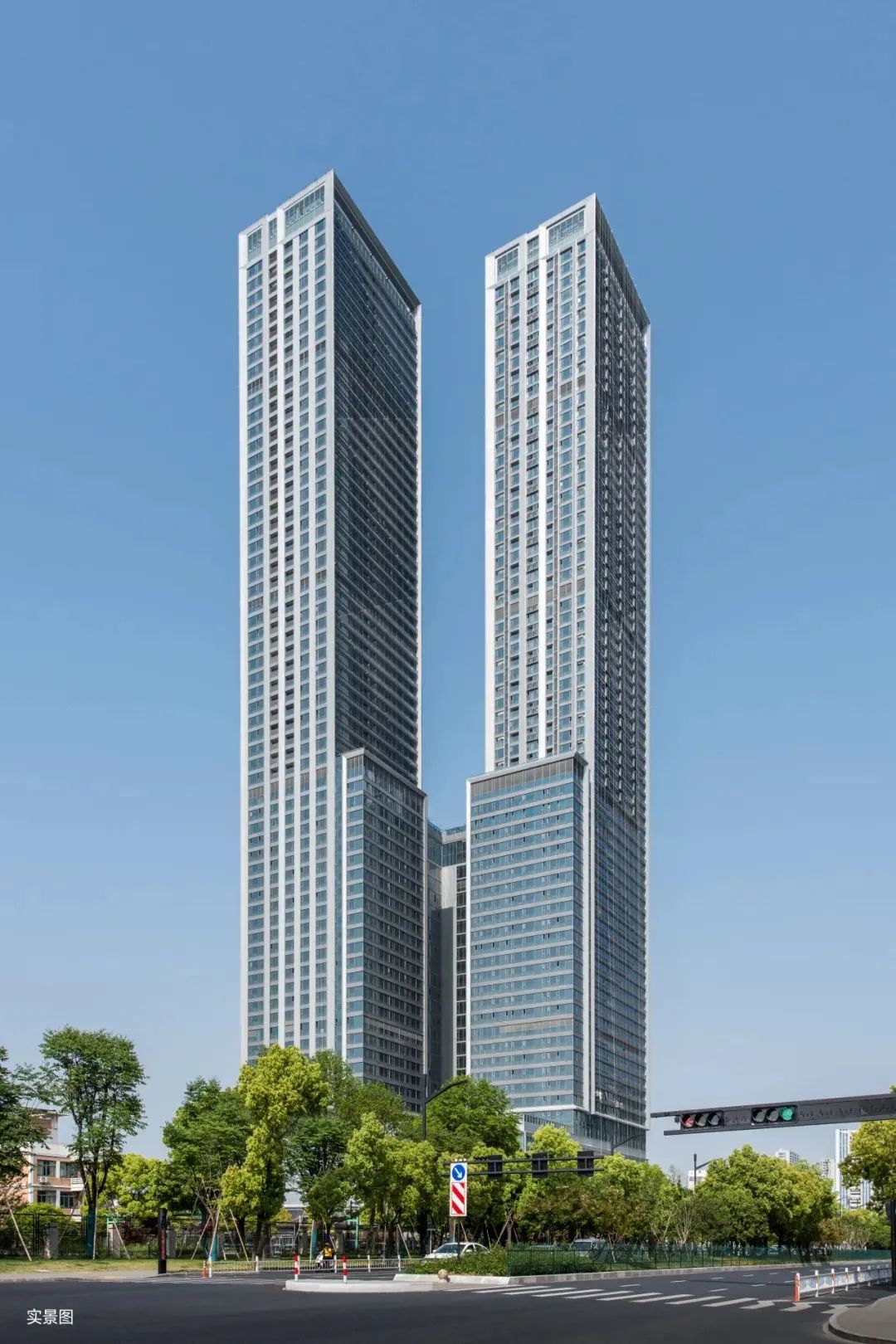 202403041552101537414